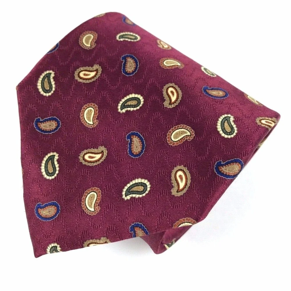 Jos A Bank Executive Collection Tie 100% Silk Paisley Burgundy Red Men's Necktie